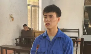 Hối hận vì đổ xăng đốt vợ