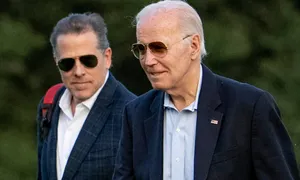 Ông Biden ân xá cho con trai