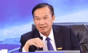 Ông Dương Công Minh: Sacombank sẽ tiếp tục cắt giảm nhân sự Ông Dương Công Minh: Sacombank sẽ tiếp tục cắt giảm nhân sự
